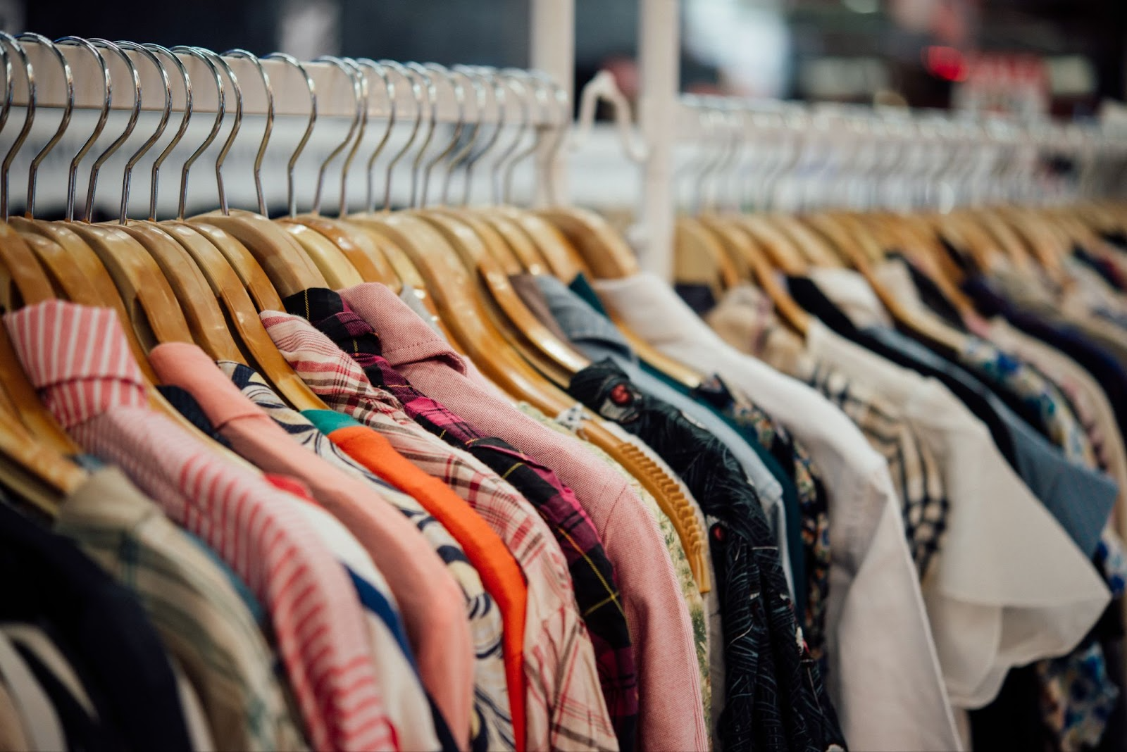 The Growing Influence of Custom Clothing Manufacturers on Fashion Trends